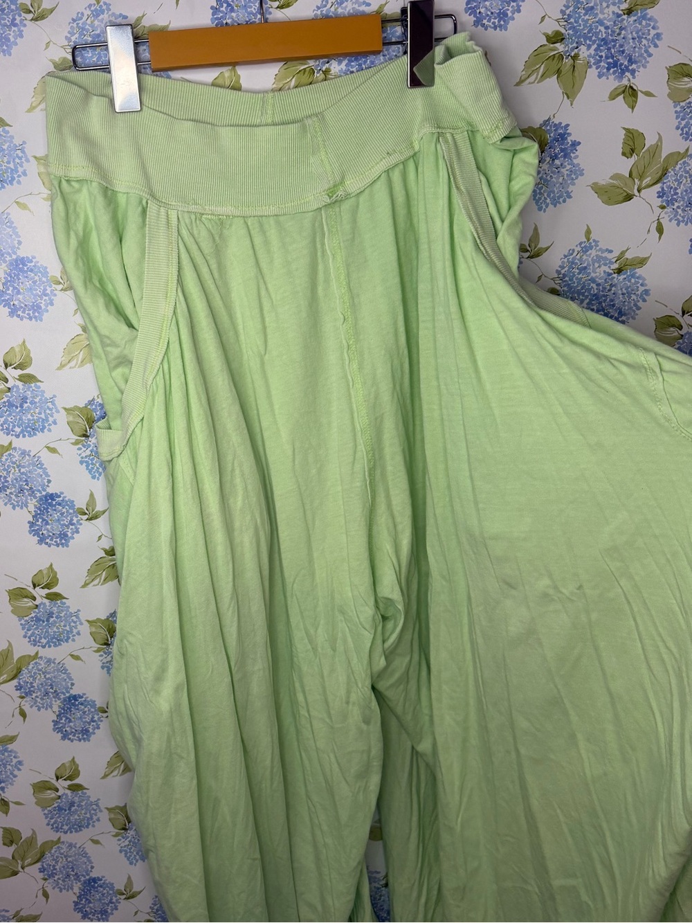 Free People Light Green Summer Slumber pants L - Picture 3 of 5